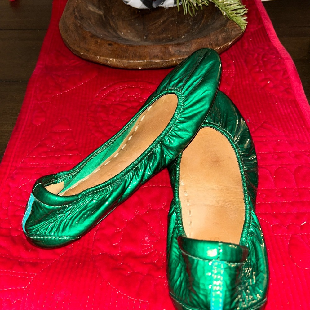Emerald Tieks a few nicks but in good condition.